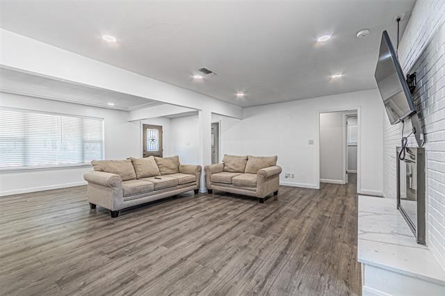Building Photo - 1805 W Cedar Elm Dr