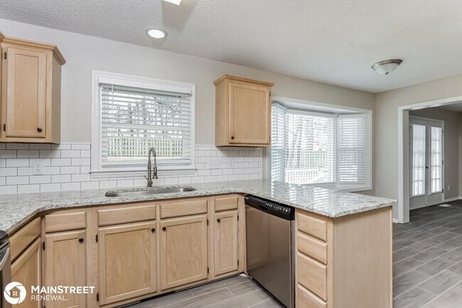 Building Photo - 4712 Bivens Dr