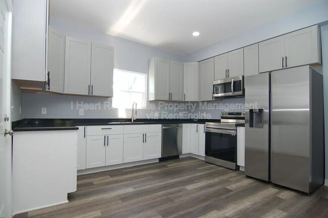 Building Photo - 208 N Guilford Ave