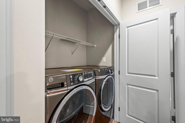 Building Photo - 3636 Worthington Blvd