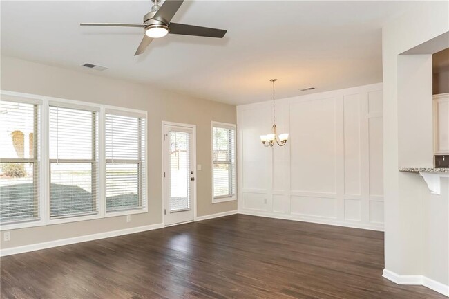 Building Photo - 3452 Baylor Cir