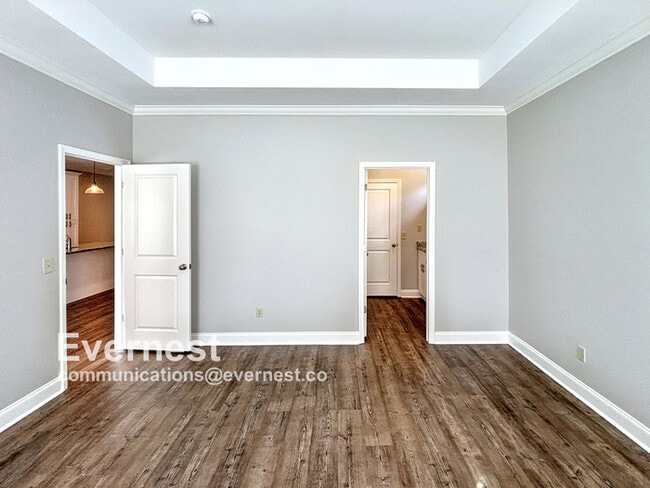 Building Photo - 3-Bedroom, 2-Bathroom Home in a Convenient...