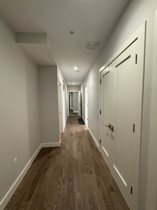 Building Photo - 9 Independence Ave