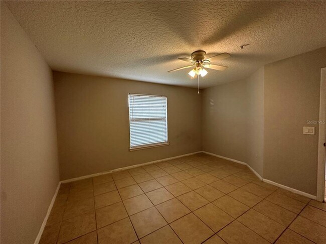 Building Photo - 112 Reserve Cir
