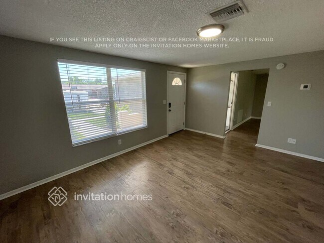 Building Photo - 9120 Crabtree Ln