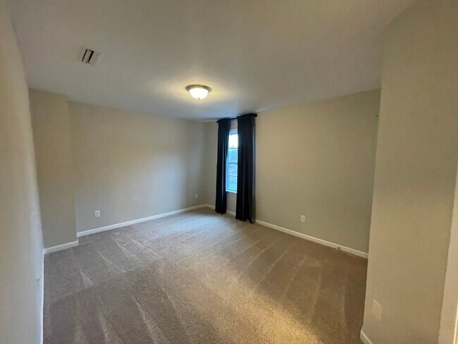 Building Photo - 2383 Seagull Dr