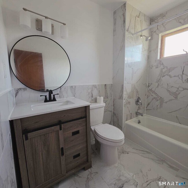 Building Photo - 124 Geddes Terrace