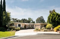 Building Photo - 2432 Carol Park Pl