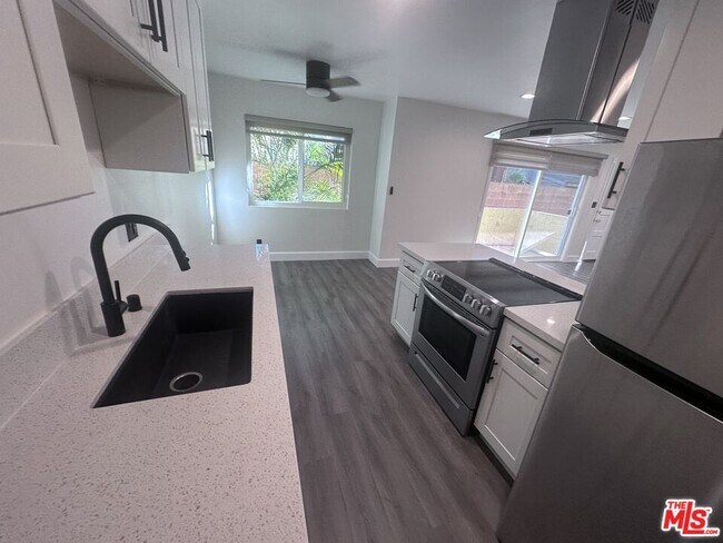 Building Photo - 2228 20th St