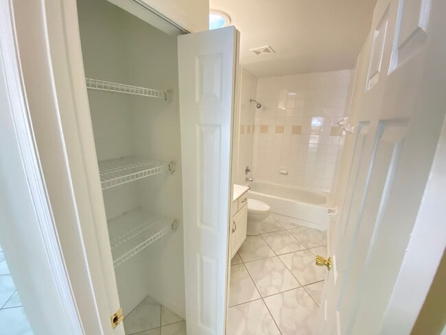 Building Photo - 9637 Lake Douglas Pl