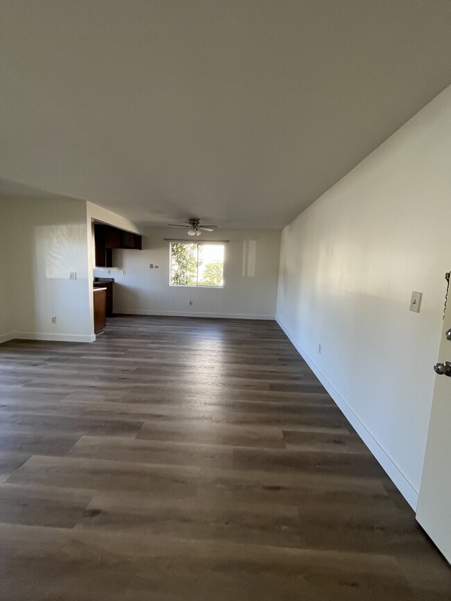 Building Photo - 5330 Driftwood St