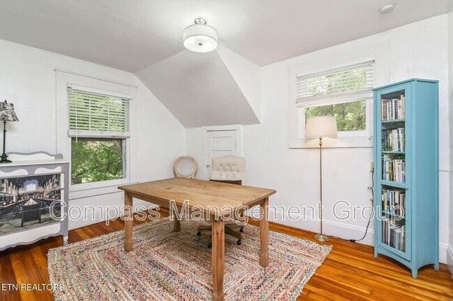 Building Photo - 122 W Glenwood Ave NE