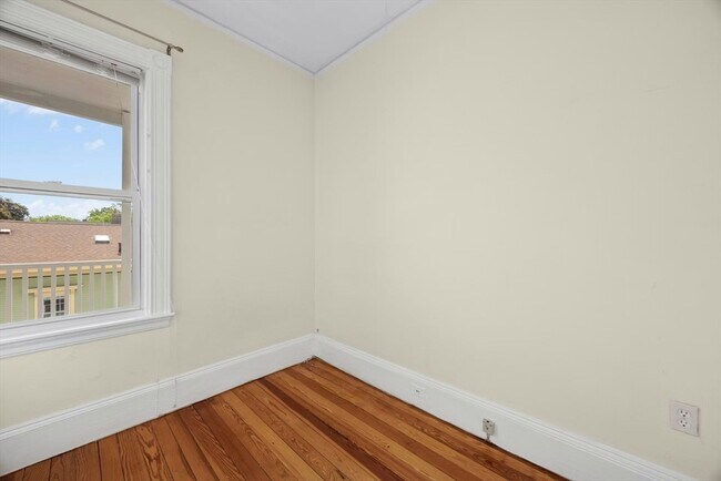 Building Photo - 28 Stanton Rd