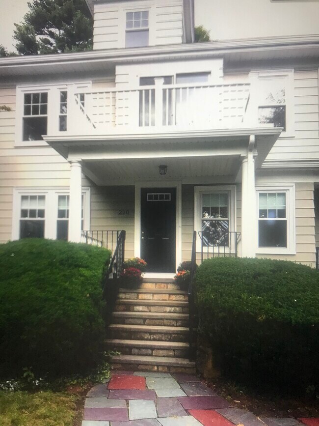 212 Brook Rd 212 Brook Rd Milton MA 02186 Apartment Finder