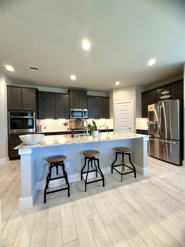 Building Photo - 408 Hampton Edge Ln
