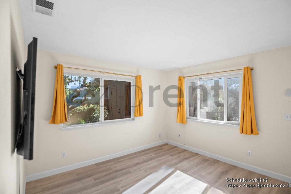 Building Photo - 3641 Clayton Rd