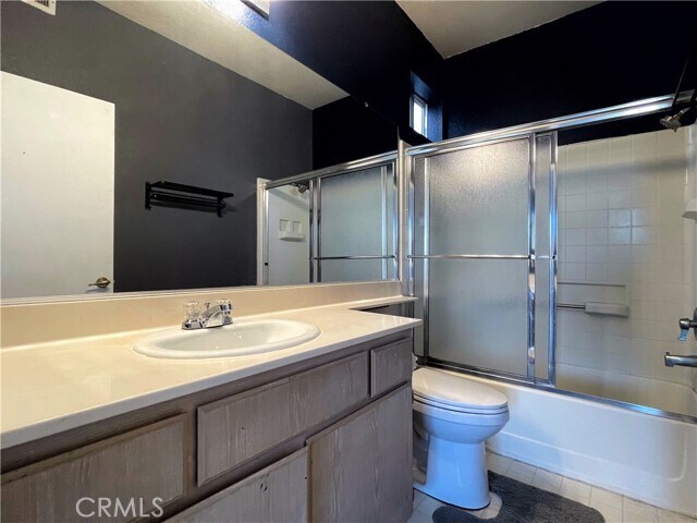 Building Photo - 535 Magnolia Ave