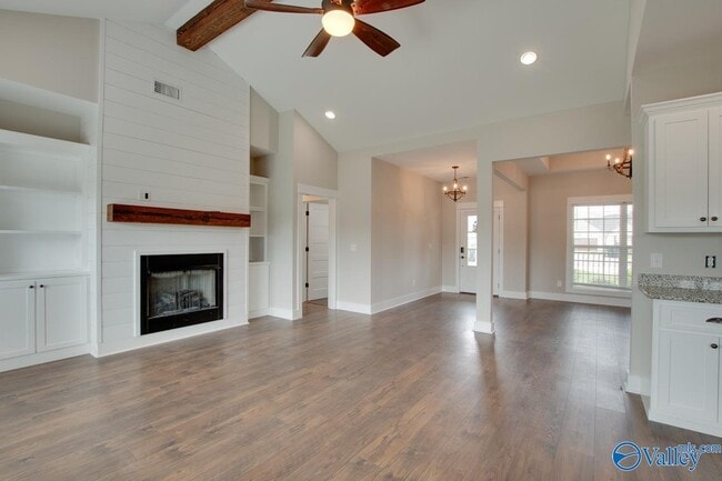Building Photo - 1837 Saddle Trace Ln SE