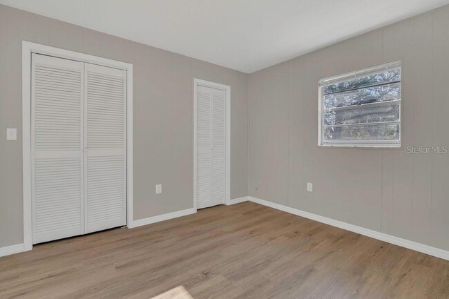 Building Photo - 14025 SE 54 Ct