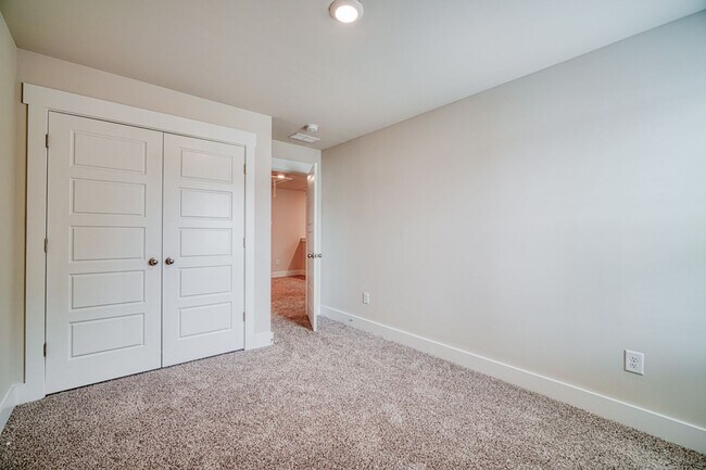 Building Photo - 691 Millwright Wy