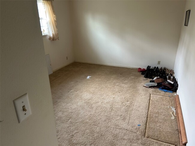 Building Photo - 5203 Pine Arbor Dr