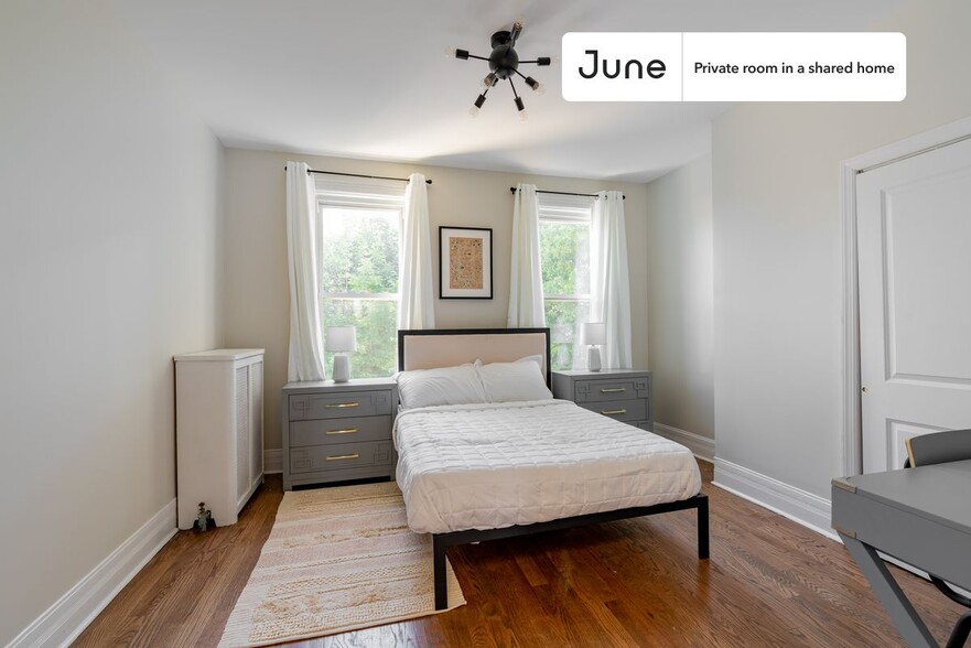 Building Photo - Room in Shared 3 bed/1.5 bath home