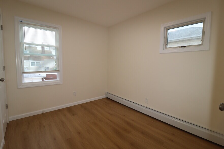 Building Photo - 5 Hastings Rd