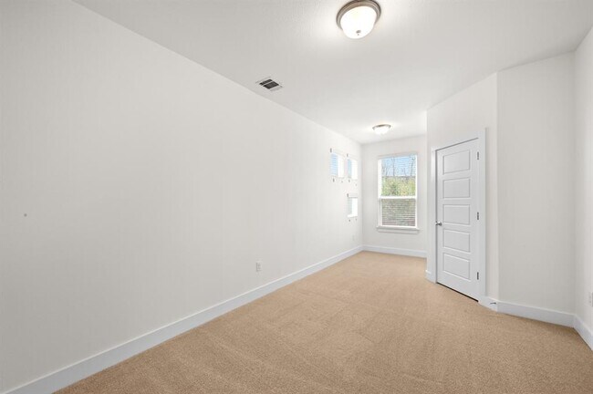 Building Photo - 2204 Theseus Pass