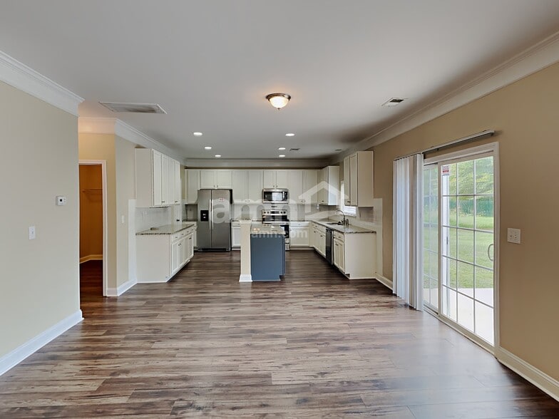Building Photo - 6716 Evanton Loch Rd