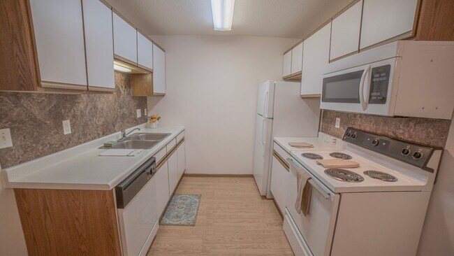 Interior Photo - Evans Place 2