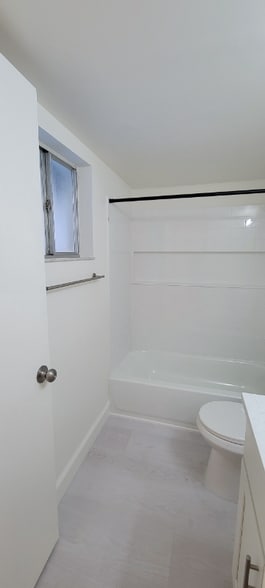 Building Photo - 1100 Turner St