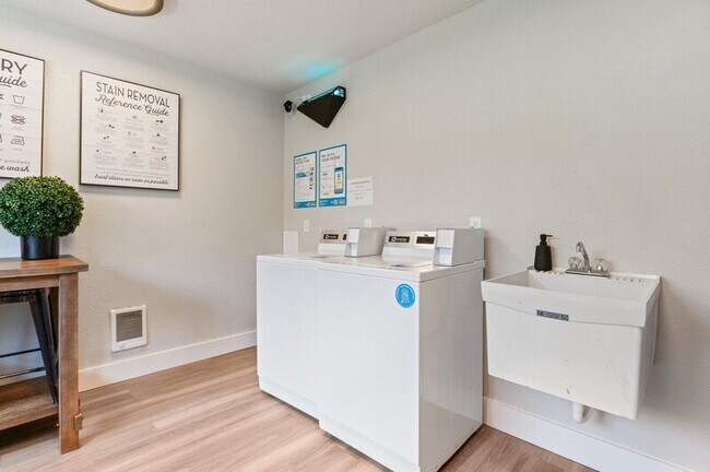 Building Photo - 10820 E 3rd Ave