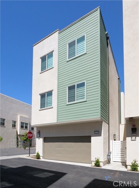 Building Photo - 1645 Hornet Dr