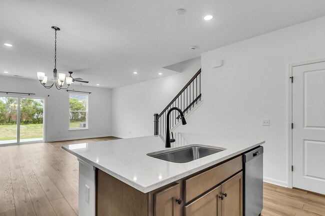 Building Photo - 443 Duskywing Dr