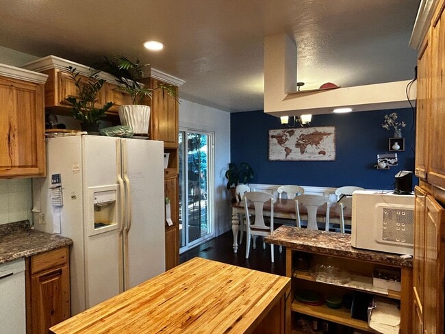 Building Photo - Price Reduced! Beautiful Home For Rent In ...
