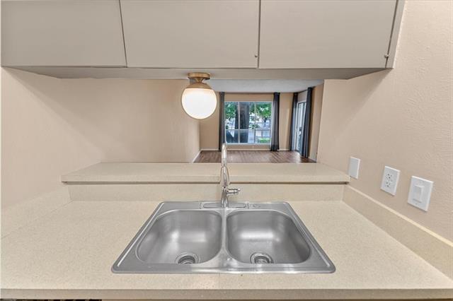 Building Photo - 4859 Cedar Springs Rd