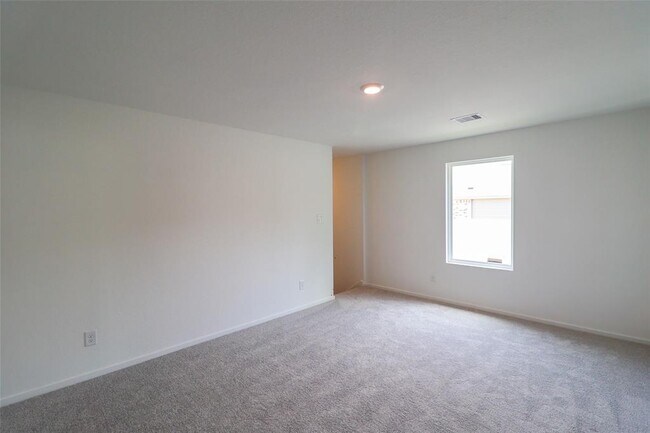 Building Photo - 31371 Black Cherry St