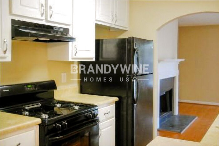 Building Photo - 6747 Saganaw Dr