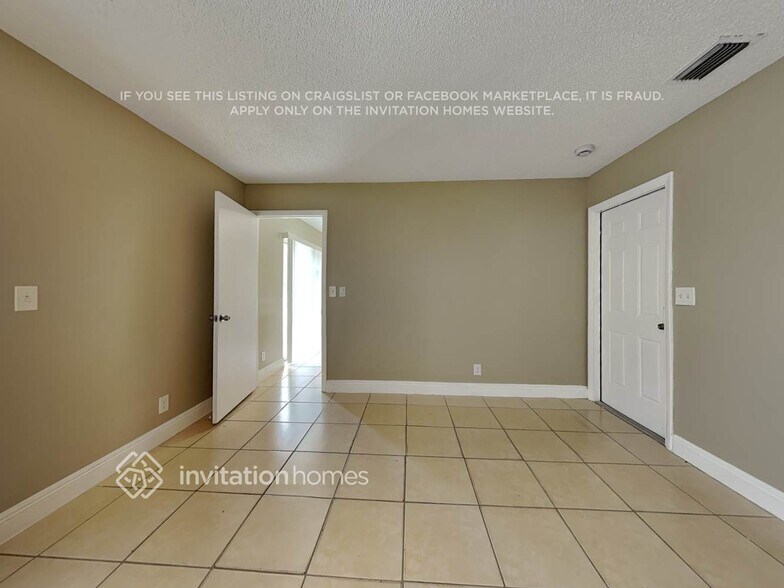 Building Photo - 5051 Boa Cir