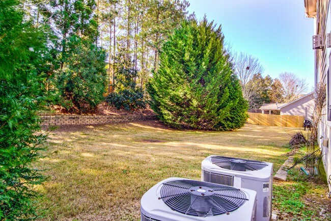 Building Photo - 27 Pin Oak Ln