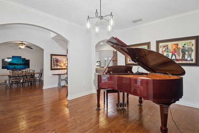 Building Photo - 35520 Timbertop Ln