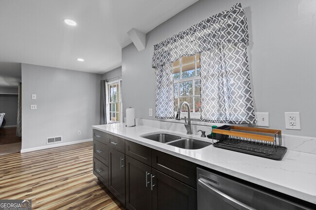 Building Photo - 3727 Calmer Cir