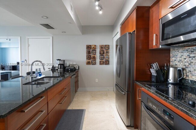 Building Photo - 1830 OCEAN 4710
