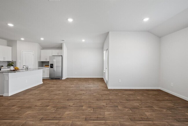 Building Photo - 336 Callado Cir
