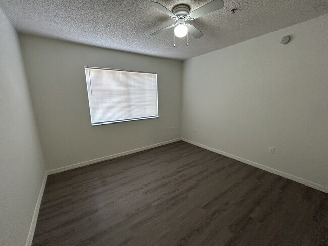 Building Photo - 2360 E Preserve Way