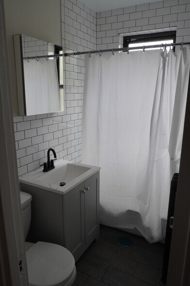 Primary Photo - 4107 N Kedzie Ave