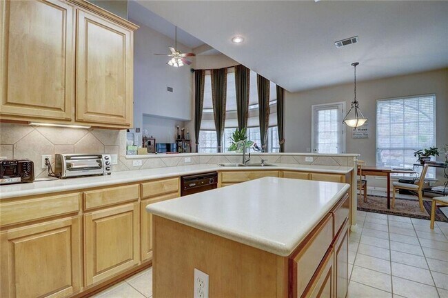Building Photo - 10508 Canyon Vista Way