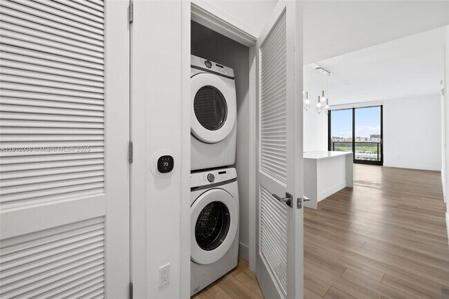 Building Photo - 101 Diplomat Pkwy