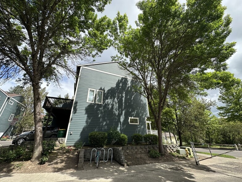 Building Photo - 15533 SW Black Quartz St