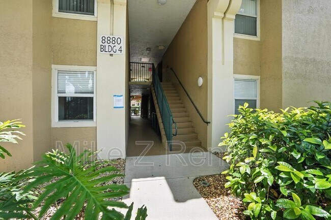 Building Photo - 8880 Colonnades Ct W